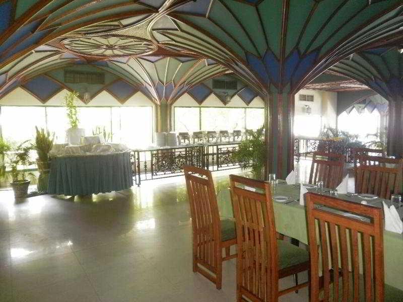 Peacock Beach Hotel ฮัมบานโตตา ภายนอก รูปภาพ